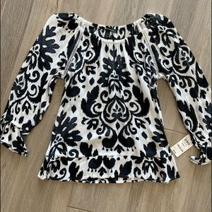 NWT INC International Concepts top